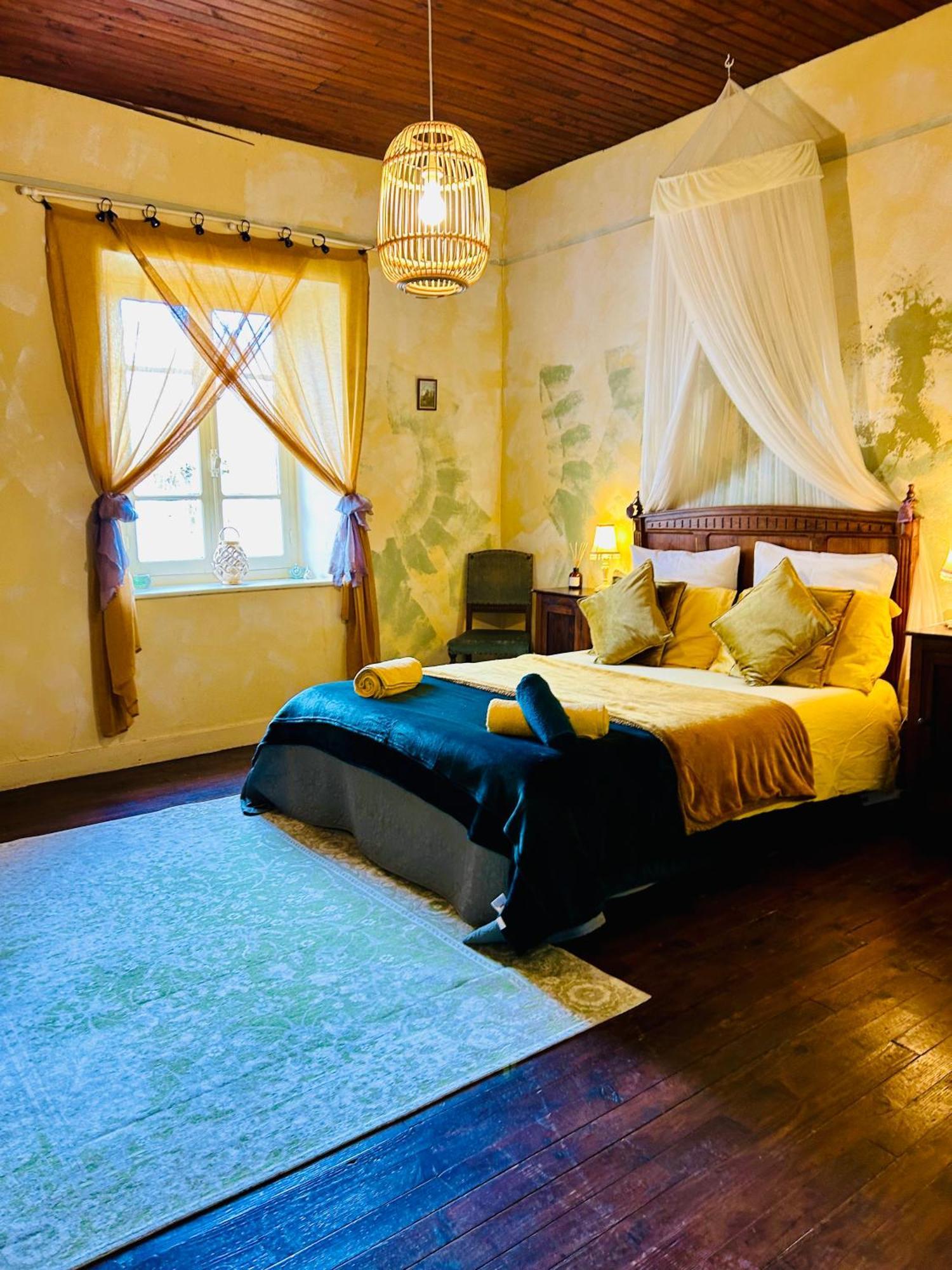 Bed and Breakfast Les Contes Fougax-et-Barrineuf Esterno foto