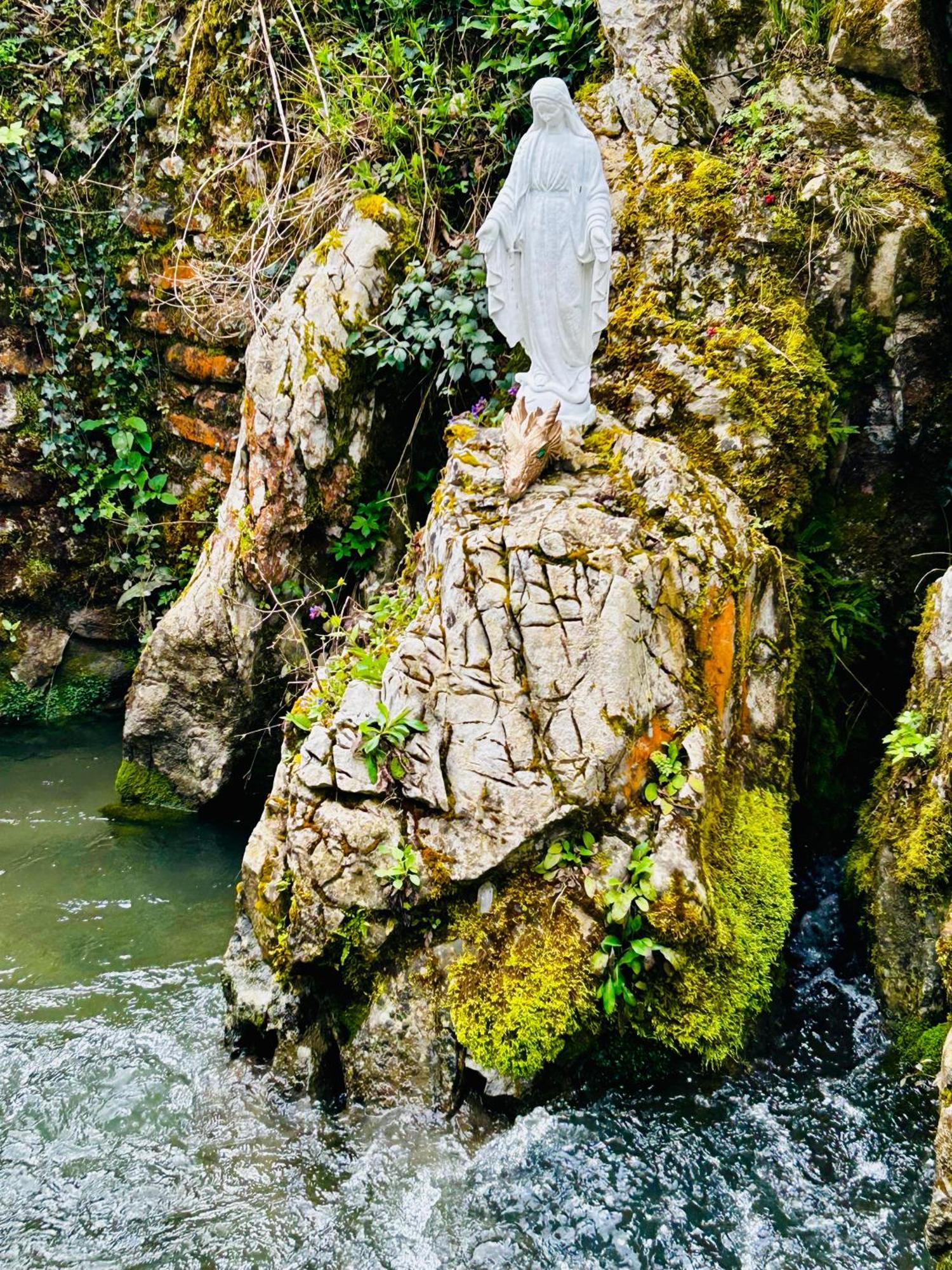 Bed and Breakfast Les Contes Fougax-et-Barrineuf Esterno foto